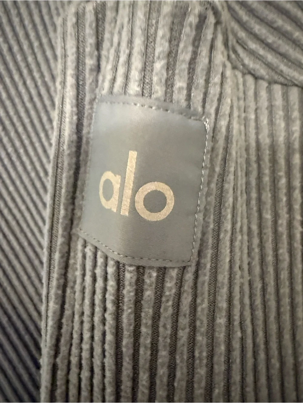 ALO Yoga Muse Cropped Ribbed Hooded Gray Sweater
